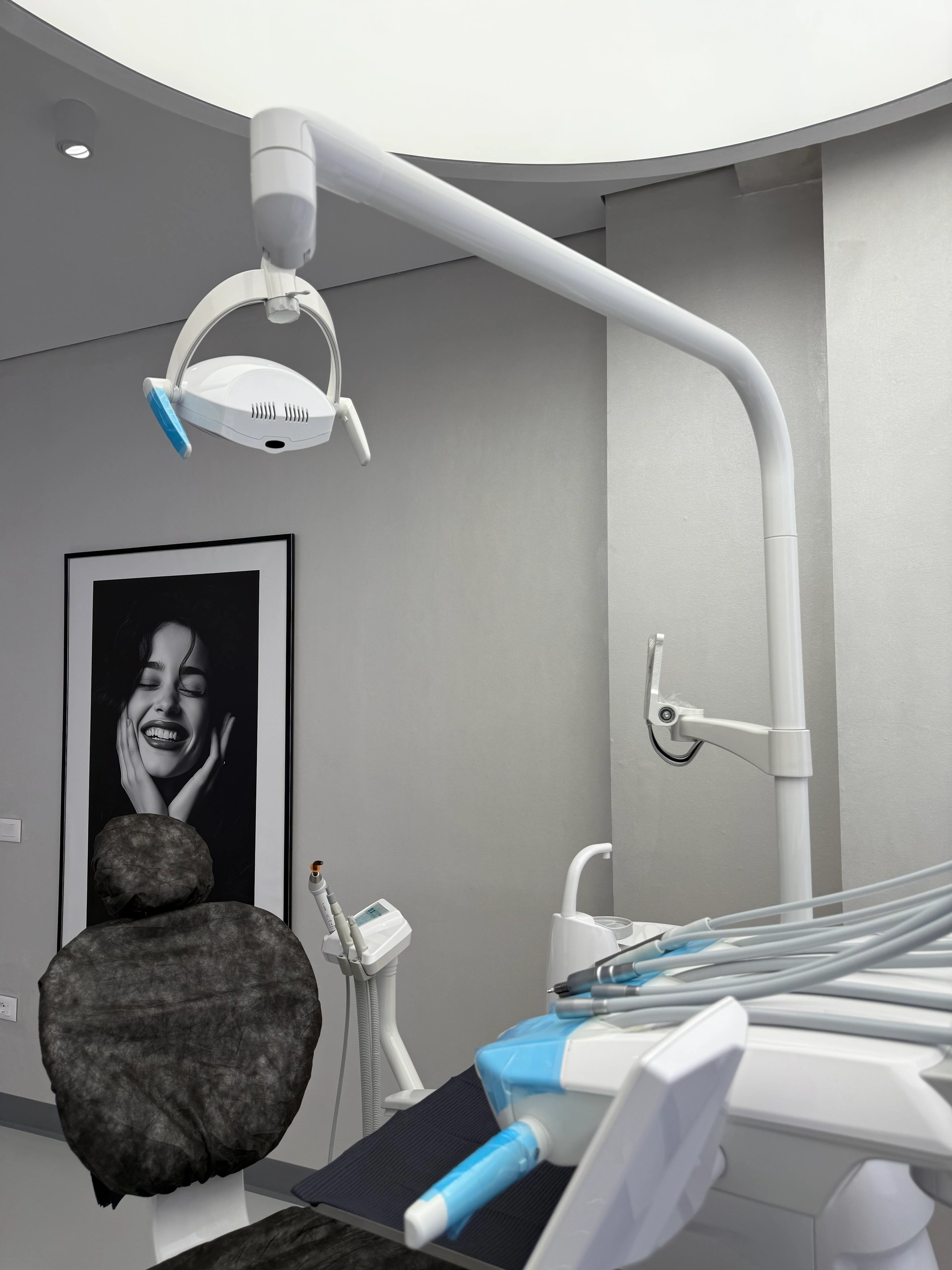 The treatment light in our clinic